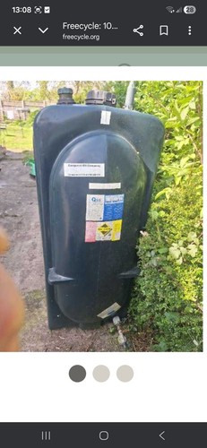 Free 1000 litre oil tank - tank., used